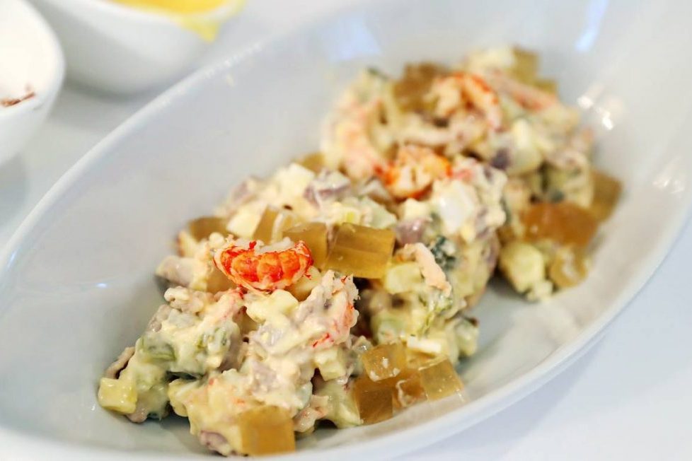 Роспотребнадзор рекомендует отказаться от салатов с майонезом на Новый год — Общество