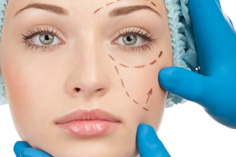 Россияне стали больше тратить на пластические операции