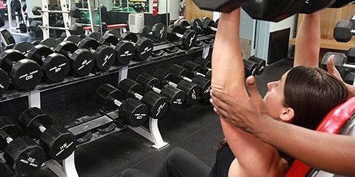 Мышцы растут лучше, если все время менять упражнения? — МедНовости