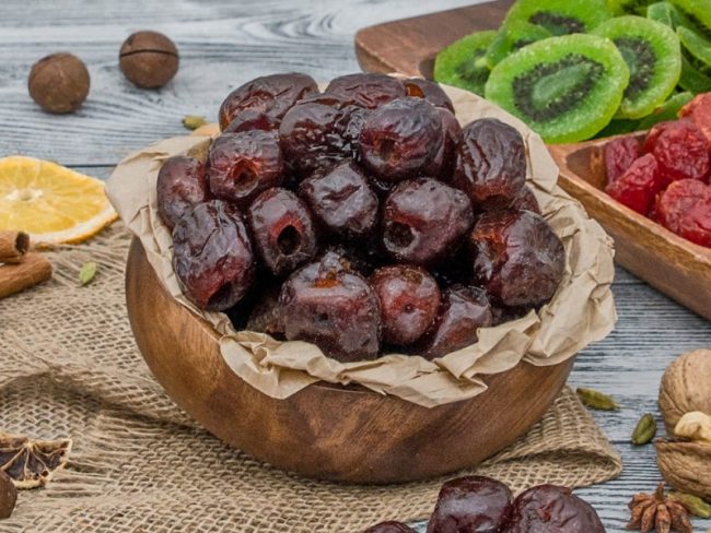 Кому полезны и вредны финики