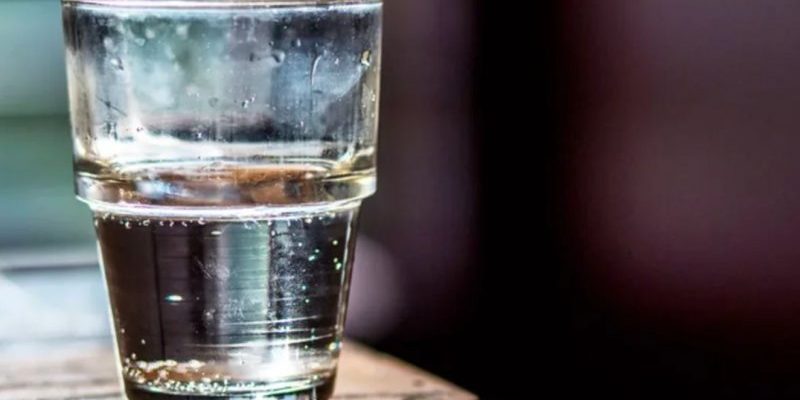 Страдают мозг, почки, сердце. Названы нарушения организма от недостатка воды