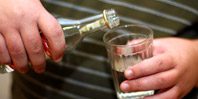 «Тихий алкоголизм» убивает россиян, констатирует Брюн