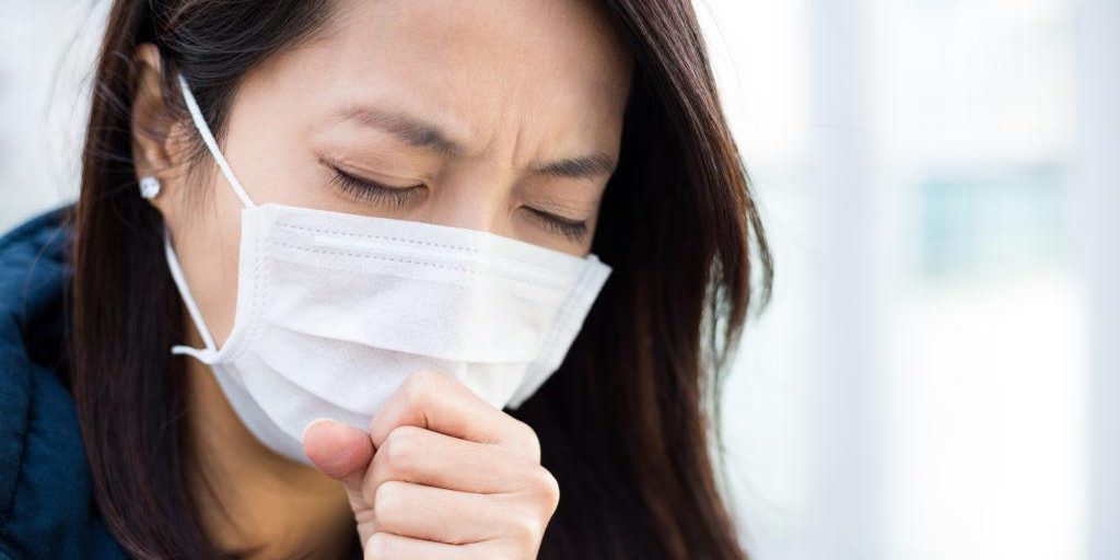 Открытие: коронавирус может распространяться, когда человек просто говорит или дышит