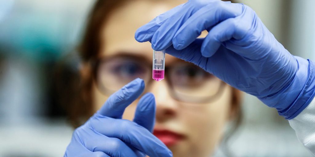 Блокировка тестостерона может спасти мужчин от COVID-19