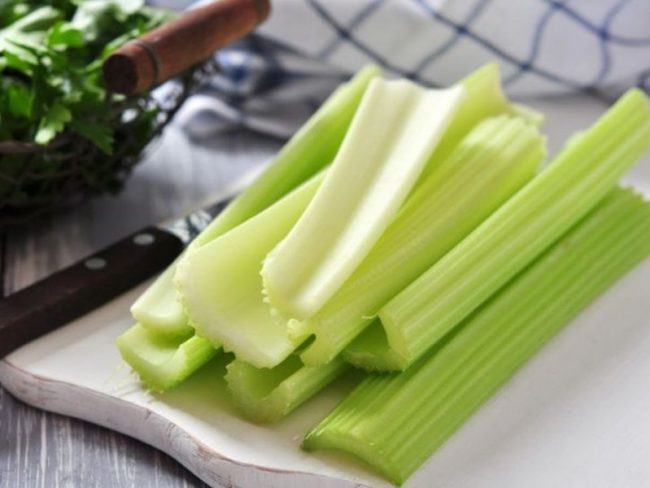 Диетолог Арсеньева перечислила лучшие продукты, ускоряющие сжигание жира
