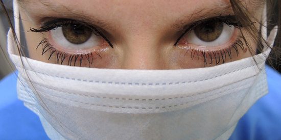 Названы признаки заболеваний, которые можно увидеть на лице