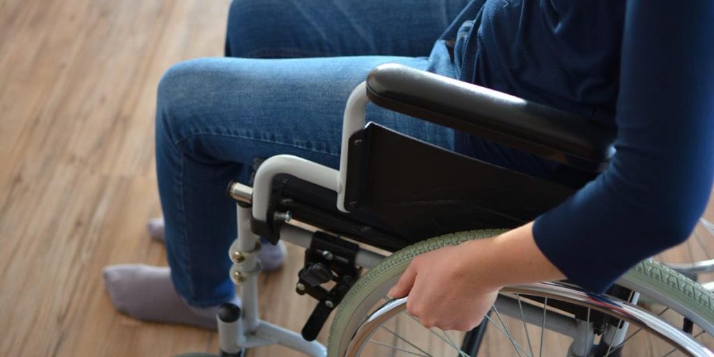 Рассеянный склероз молодеет: симптомы и причины заболевания