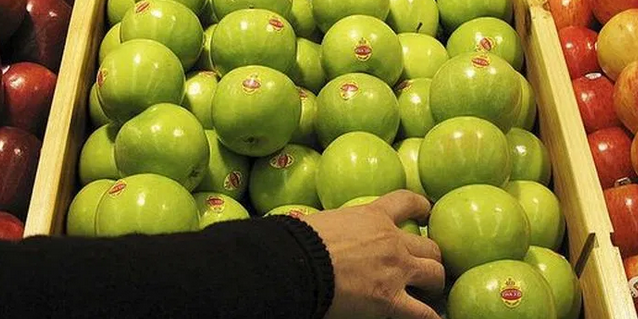 Названы продукты, укрепляющие зубы и десны