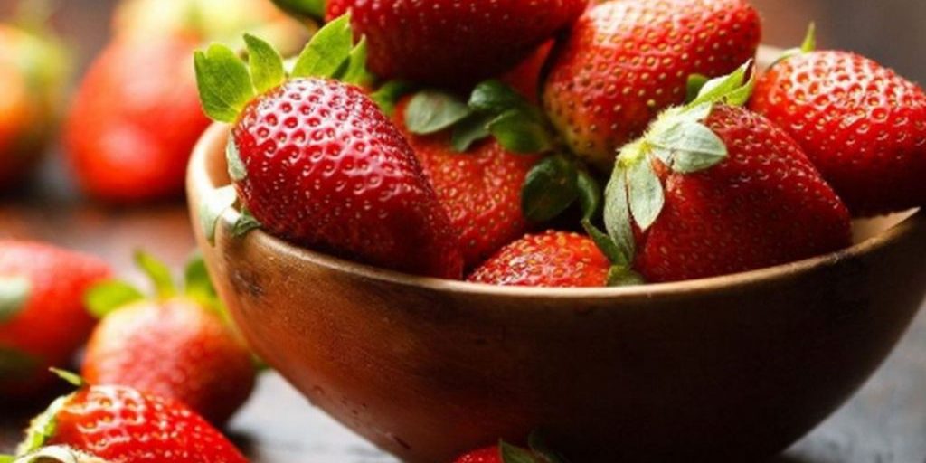 Врач-диетолог Арзуманян предупредила об опасности клубники