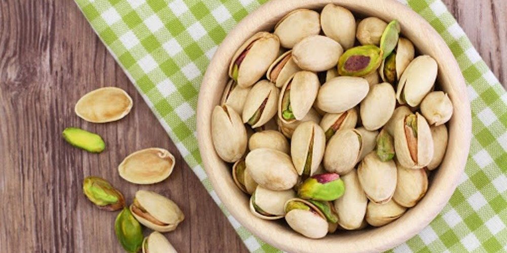 Для избавления от лишнего веса надо есть фисташки