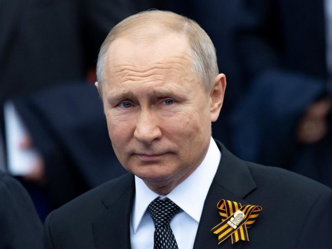 Дочь Владимира Путина испытала на себе вакцину от коронавирурса