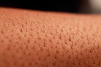 Инженеры представили уникальный аналог настоящей кожи