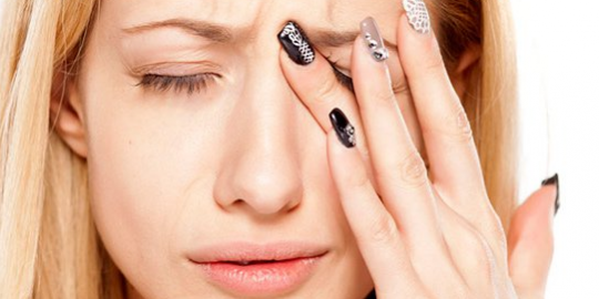 Офтальмолог рассказал об основных причинах подергивания глаз