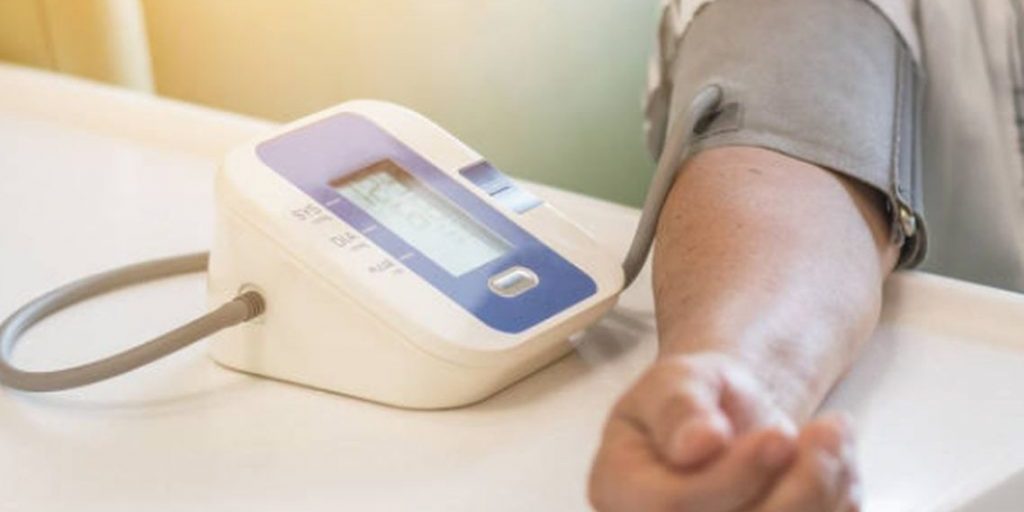 Доступные натуральные средства для эффективного снижения высокого давления