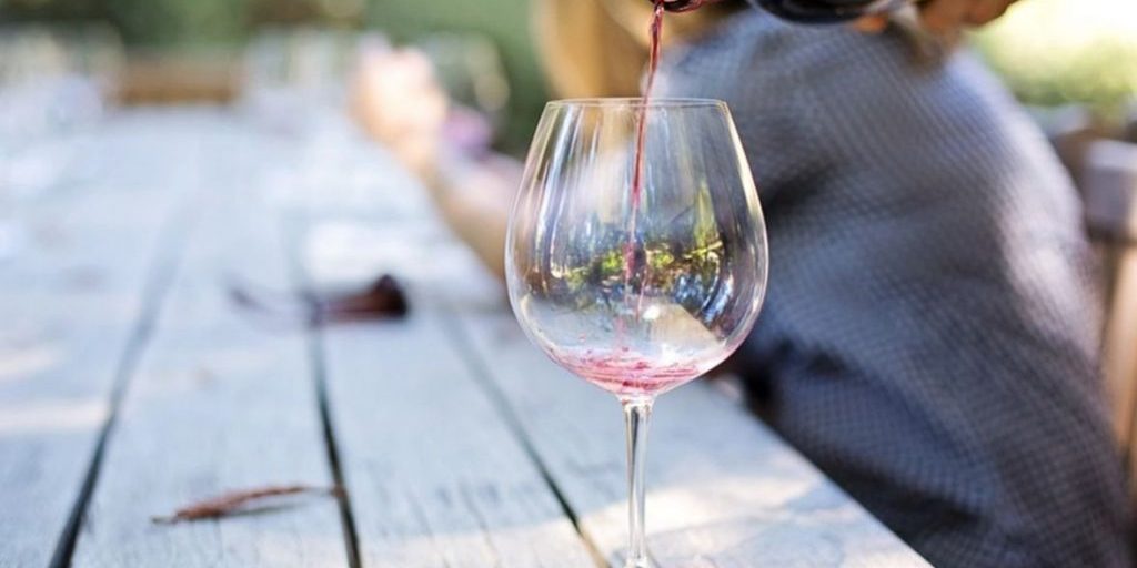 Названа допустимая доза алкоголя без повышения риска инсульта