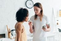 Генетики рассказали, как особые мутации делают некоторые резкие запахи приятными