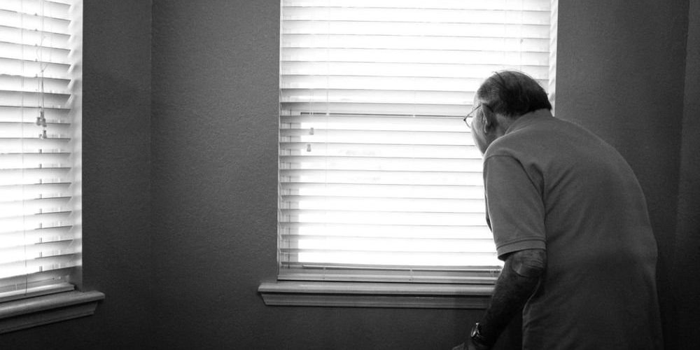 COVID-19 вызывает делирий у каждого третьего пожилого пациента