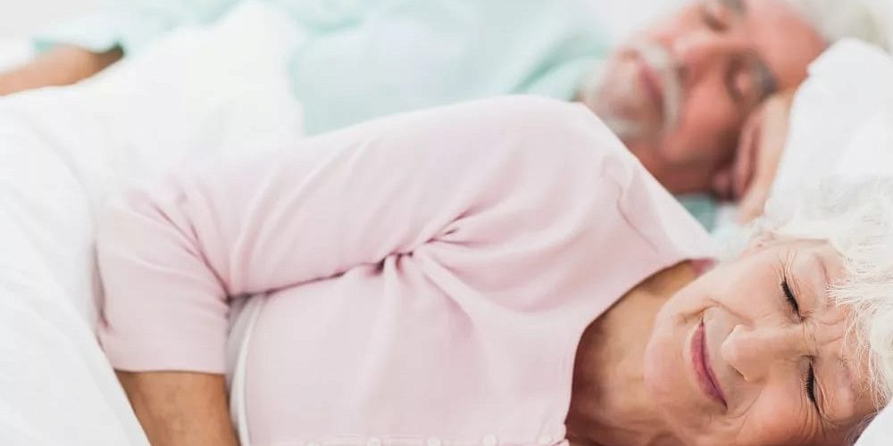 Дневной сон полезен для стареющего головного мозга, показали исследования