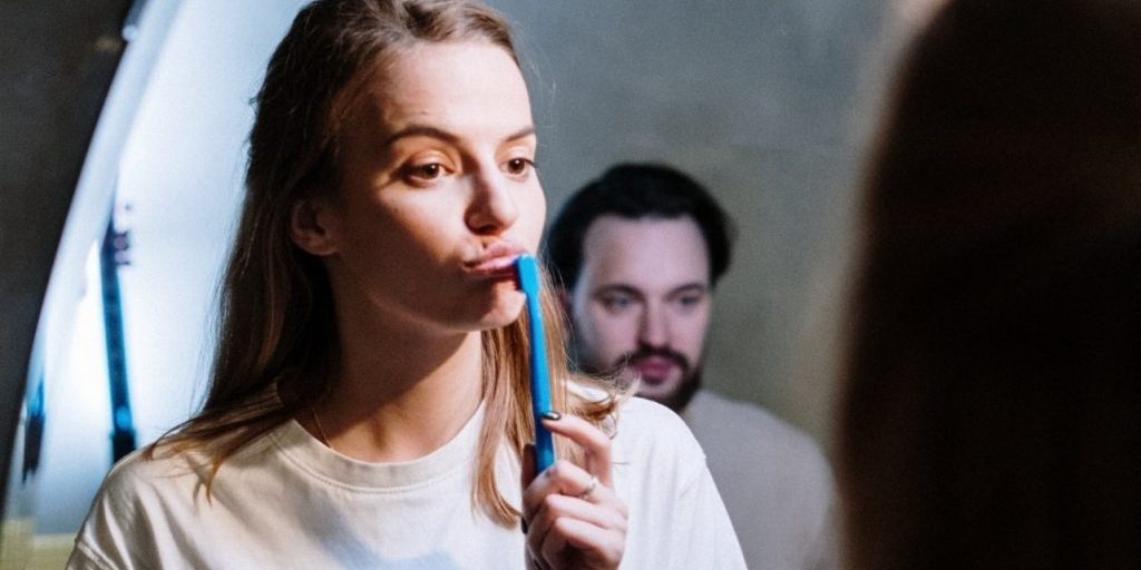 Что будет, если не чистить зубы сутки? А… месяц?