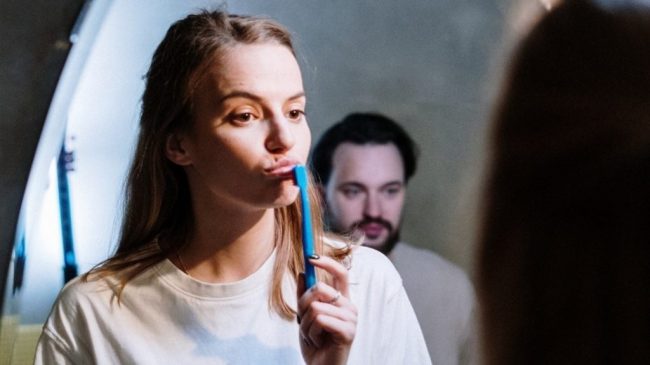 Что будет, если не чистить зубы сутки? А… месяц?