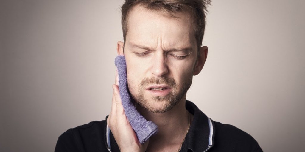 Кариес связали с увеличением риска кровоизлияния в мозг