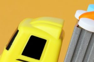 Голикова призвала максимально снизить зависимость от импорта лекарств