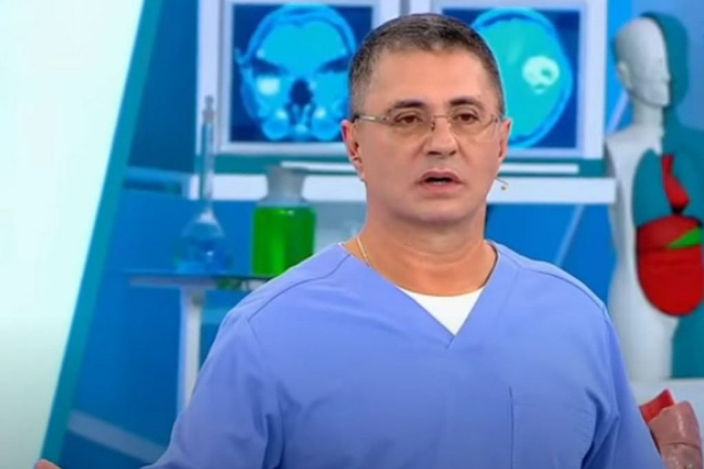 Мясников рассказал, что особенно важно для очищения мозга от шлаков