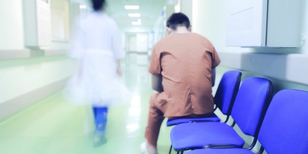 От деменции страдает больше молодых людей, чем считалось