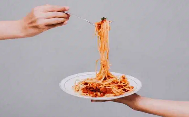 Развенчаны популярные мифы об углеводах при похудении