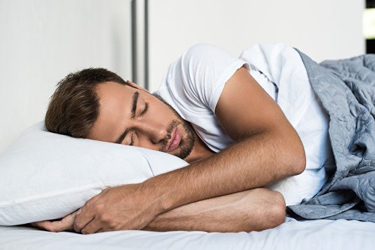 Ученые назвали количество сна, необходимое для предотвращения деменции и ранней смерти