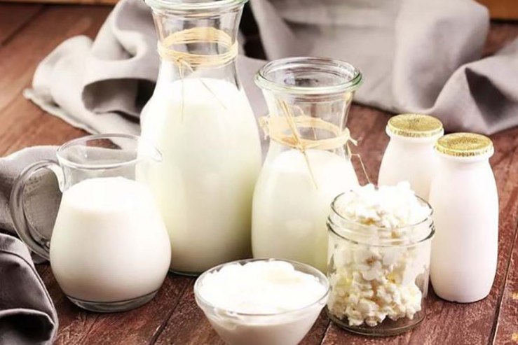 Диетолог Дюваль рассказала, каким людям стоит отказаться от молочных продуктов