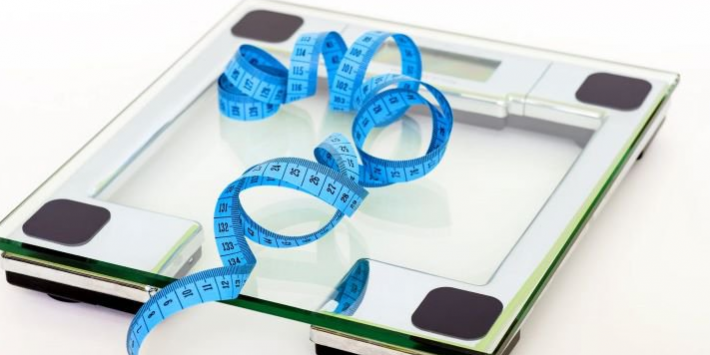 Японские ученые заявили, что диетическая пища приводит к накоплению жира на животе