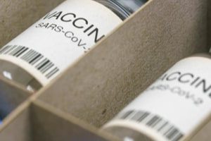 Минздрав: вакцина от коронавируса для подростков поступит в оборот через три недели