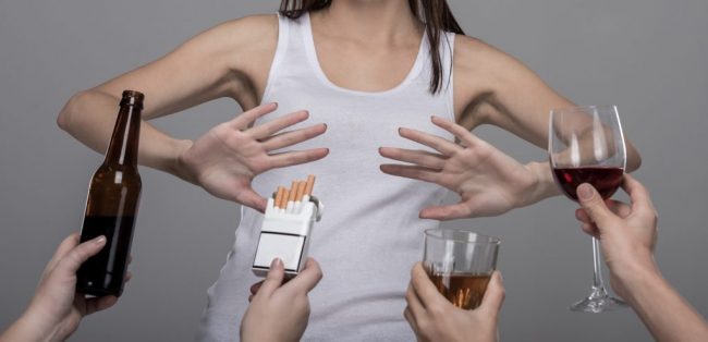 Пять уловок, которые помогут справиться с вредными привычками