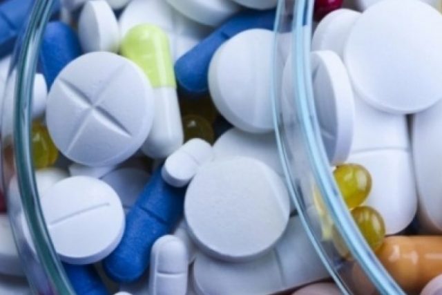 Назван популярный обезболивающий препарат, повышающий риск сердечного приступа