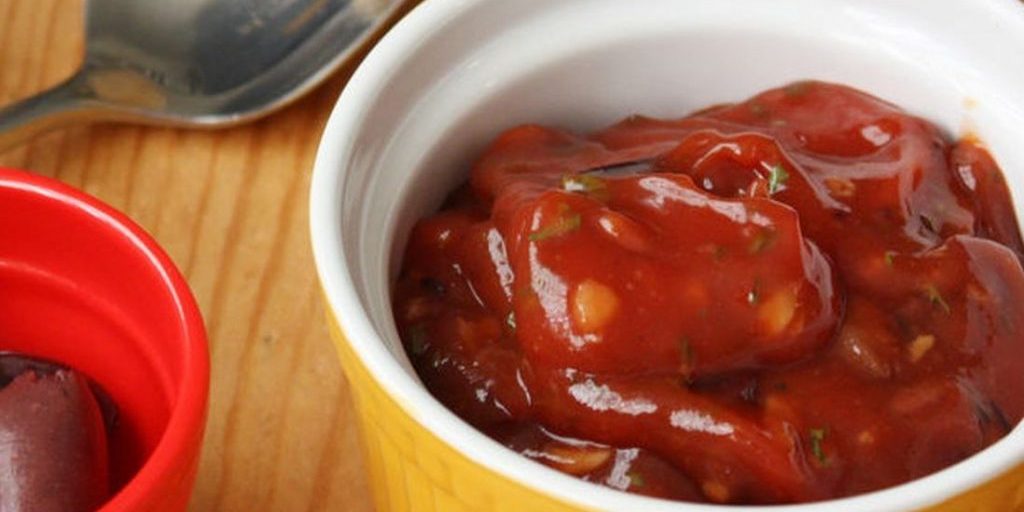 Подверженность гипертонии: популярный соус может незаметно повышать давление