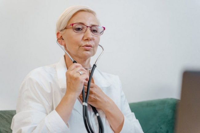Врач объяснил, что значит, когда в качестве причины смерти называют «старость»