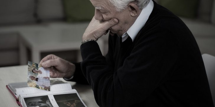 Доктор Джордано перечислил признаки начавшейся деменции, которые вы можете не замечать