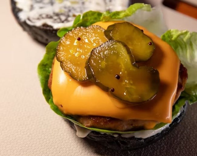 Cоленые огурцы и помидоры названы среди ухудшающих работу мозга продуктов