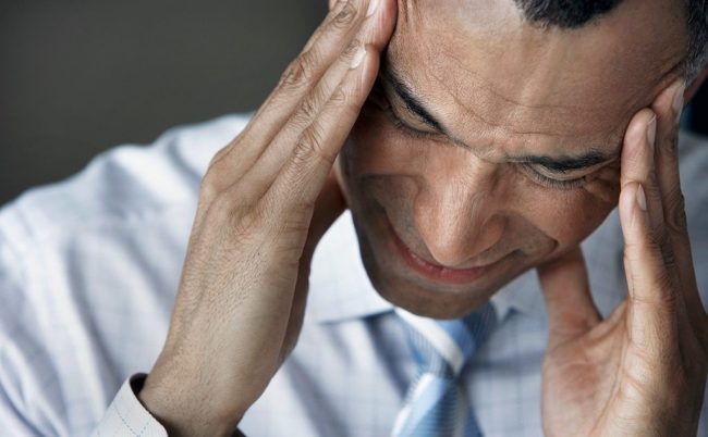 Названы симптомы, которые проявляются за неделю до инсульта