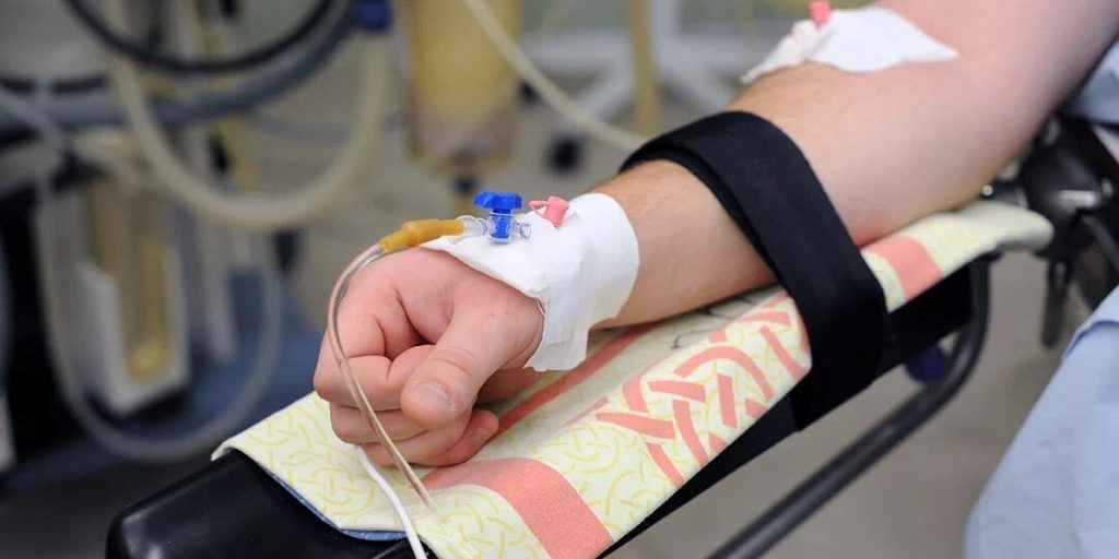 Врач рассказал, как привести в норму повышенное давление