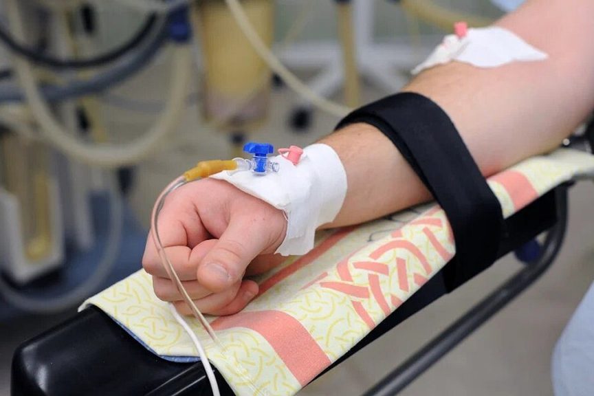 Врач рассказал, как привести в норму повышенное давление