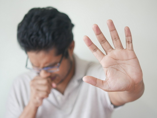 Реабилитолог Агапкин назвал неочевидный симптом инсульта