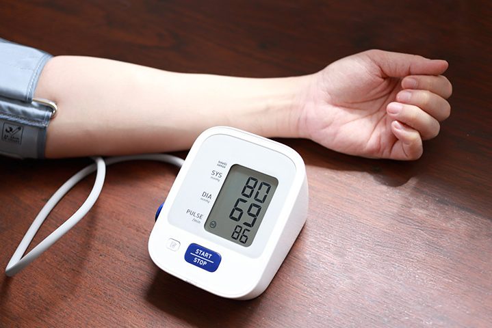 Низкое артериальное ДАВЛЕНИЕ: Как лечить