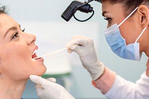 «Биннофарм Групп» запустила в производство антисептический препарат ЛАРИНГОБАКТ