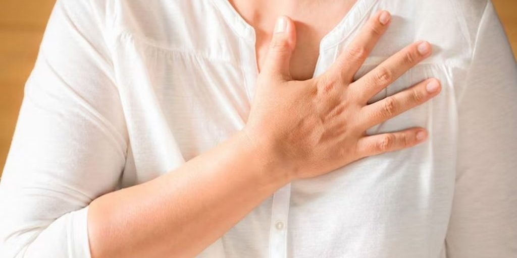 Врач Ильинская рассказала, когда учащенное сердцебиение ночью указывает на инфаркт