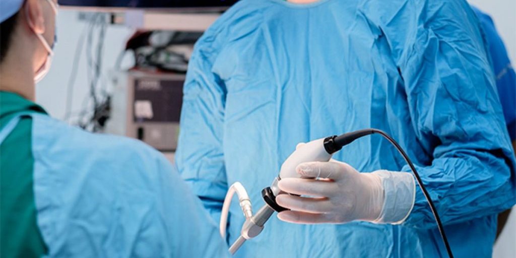 Онколог Воробьев рассказал о необычном симптоме рака желудка