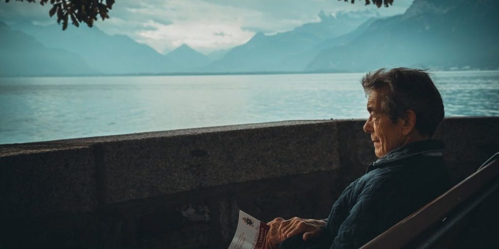 Сидячий образ жизни значительно повышает риск деменции — невролог