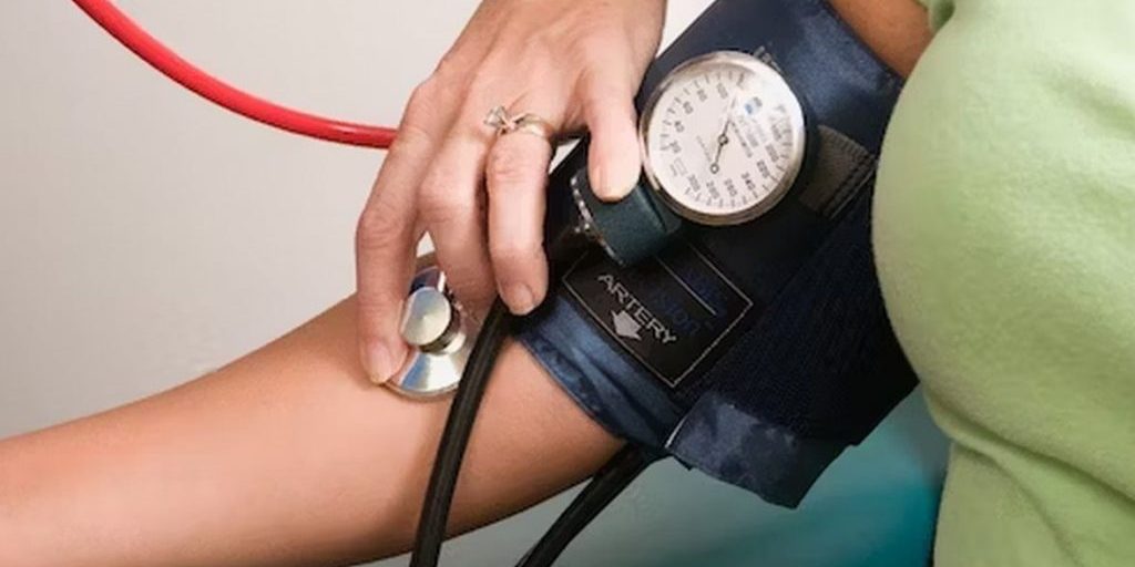 Колебания давления у пожилых людей говорят о склонности к деменции