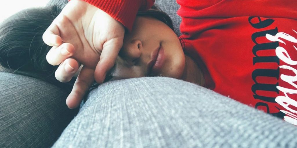 Врач Панкова назвала симптомы весеннего авитаминоза, эндокринолог Гуреева перечислила продукты